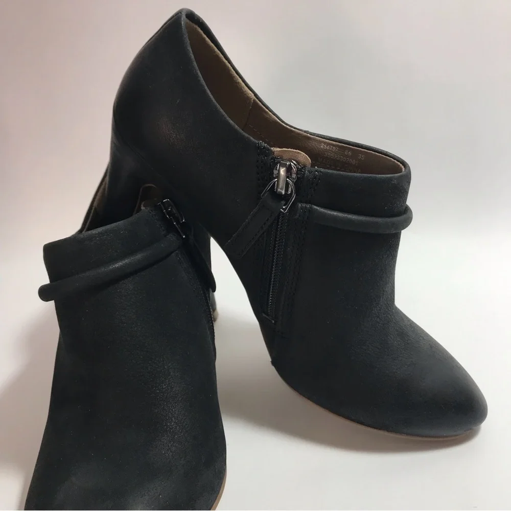 ECCO Women's Black Heeled Leather Booties Size 35 NIB - Picture 5 of 16
